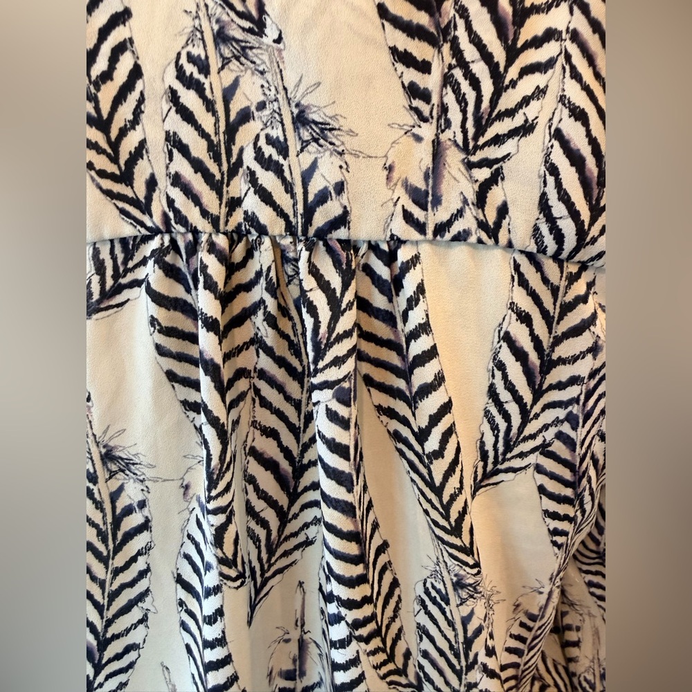 Sheer Feather Print Blouse Small Boho Flowy V Neck Neutral Lightweight Top - Picture 4 of 6
